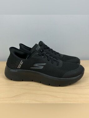 Skechers Women’s Size 7.5 Slip Ins Go Walk Flex Triple Black Athletic Shoes